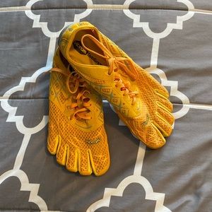 Vibram Five fingers shoes